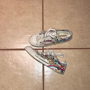 Graphic White Converse